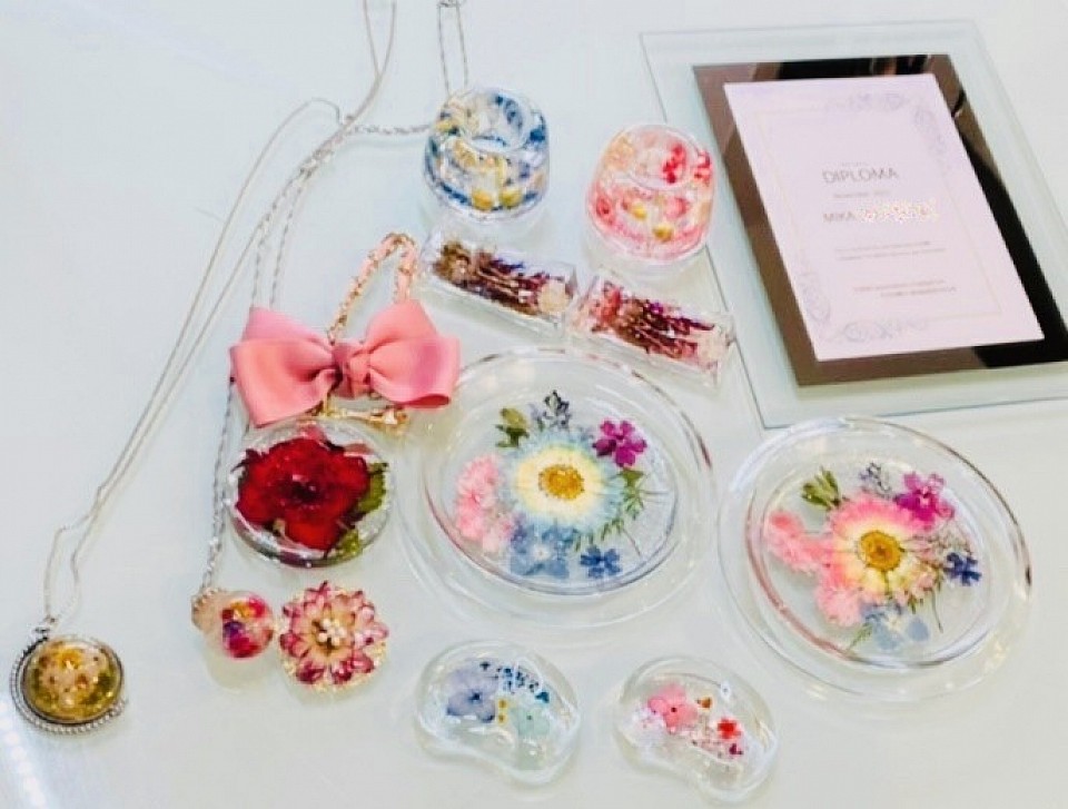 レジン　デザイナー　資格　レジン講師　レジン制作